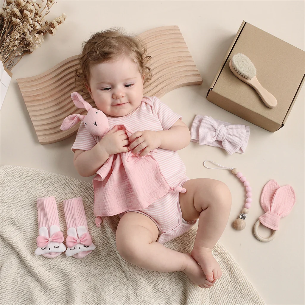 6-Piece Newborn Gift Box Set – Baby Essentials Starter Kit - Image 9