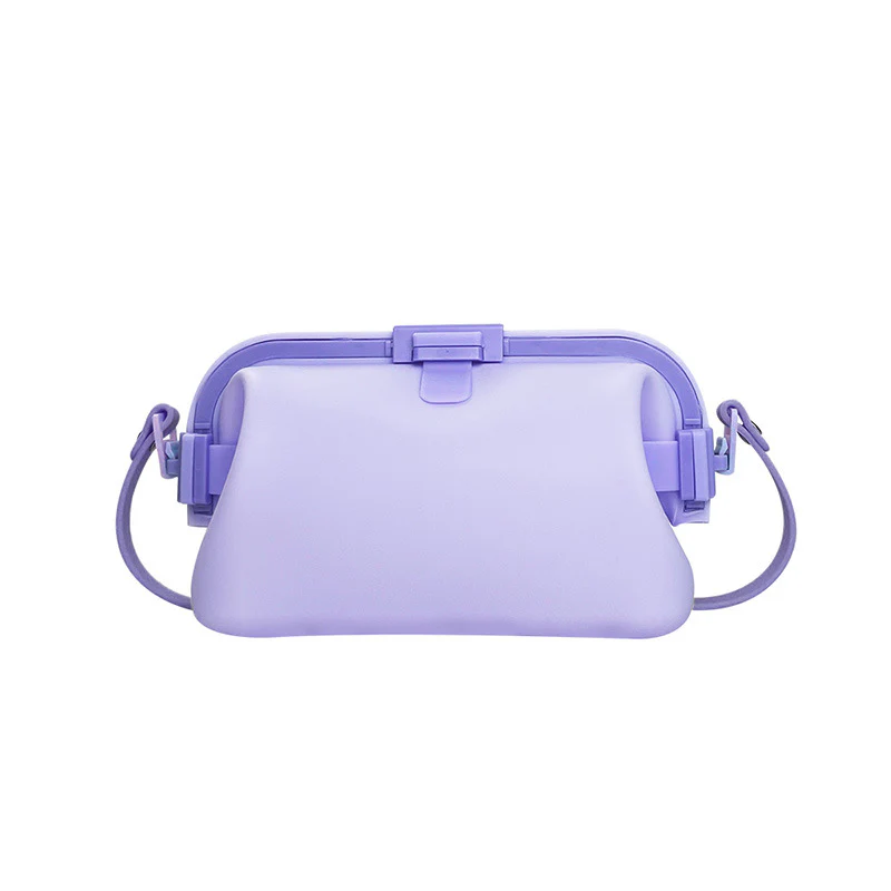 Waterproof silicone storage bag with shoulder strap - Image 10